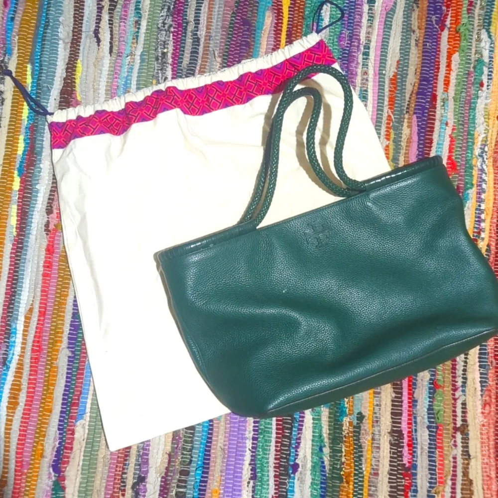 Forest green Tory Burch purse - Picture 5 of 5